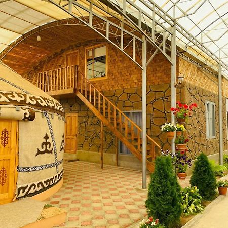 Guest House Amirhan Bokonbayevo Luaran gambar