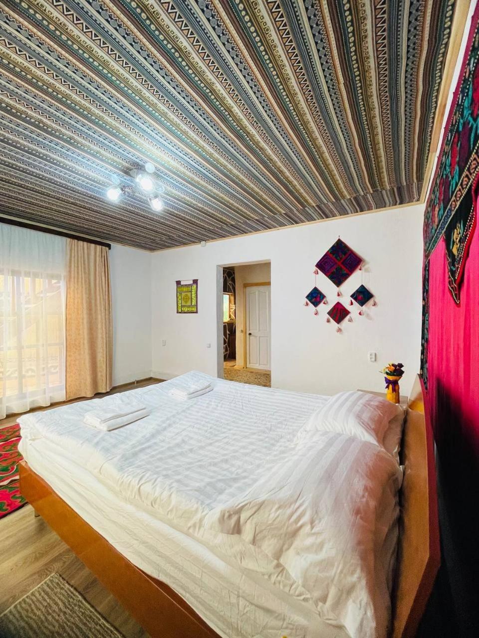 Guest House Amirhan Bokonbayevo Luaran gambar